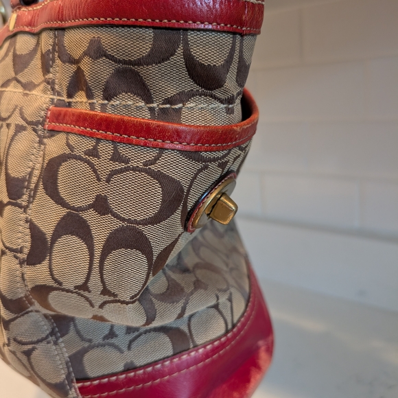 VINTAGE Coach Brown and Red Shoulder Bag with Signature Monogram - Picture 6 of 12